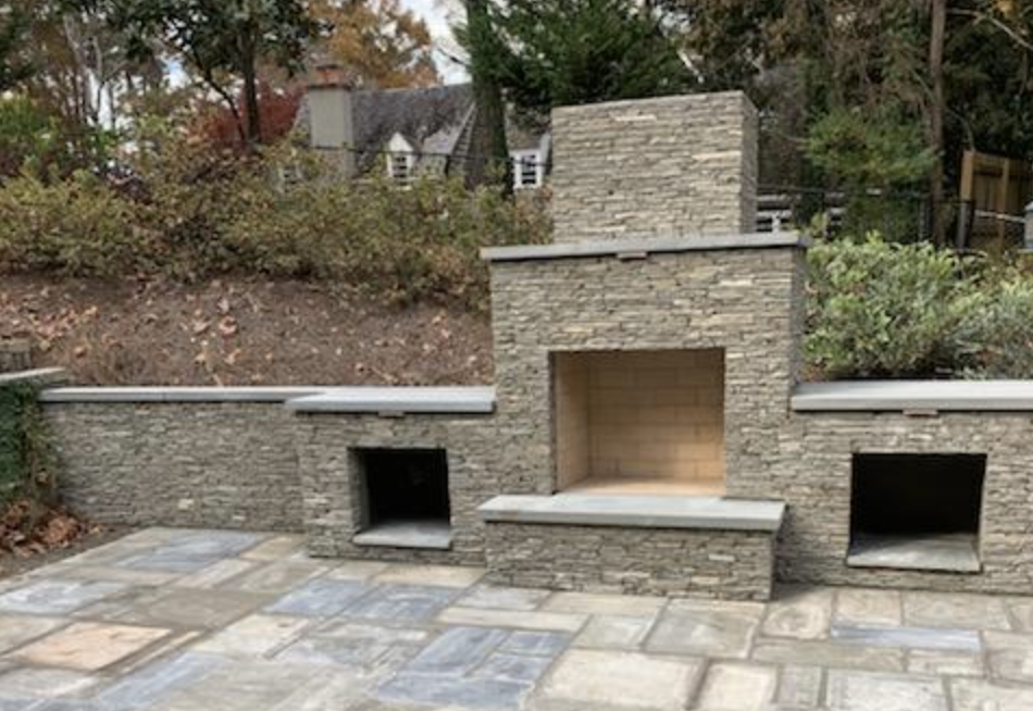 Tips and Tricks to Incorporate Natural Stone in Outdoor Kitchen Designs